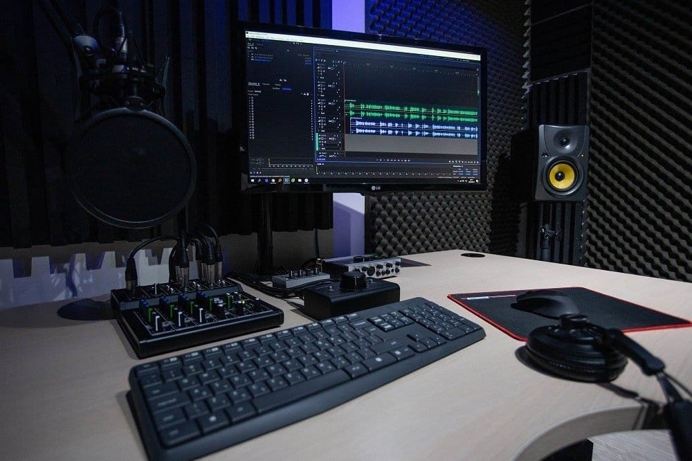 How To Start A Podcast - Guide For Beginners 3 podcast
